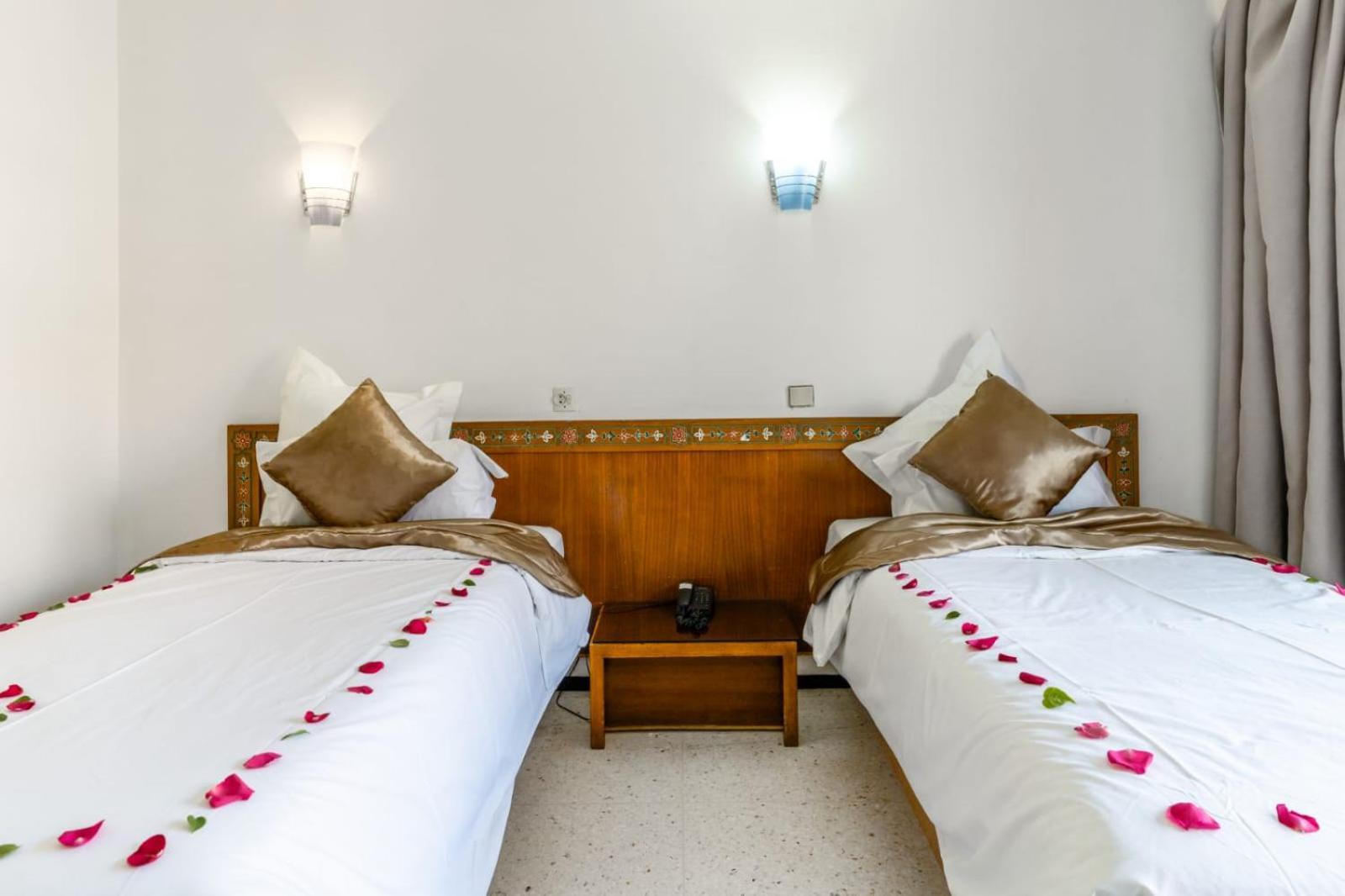 Hotel Le Grand Imilchil Marrakesh Bagian luar foto