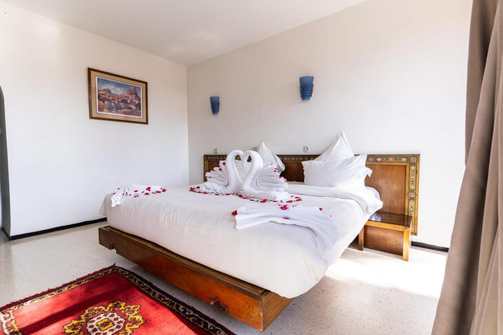 Hotel Le Grand Imilchil Marrakesh Bagian luar foto
