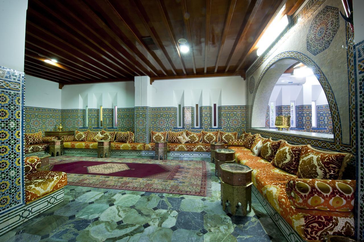 Hotel Le Grand Imilchil Marrakesh Bagian luar foto